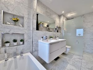 Photo 17- click for photo gallery